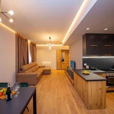 טיראנה Central Chic Apartments מראה חיצוני תמונה
